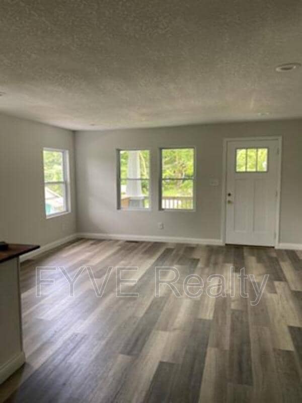 Building Photo - 1320 Chestnut St