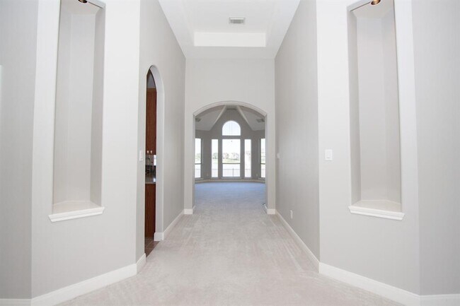 Building Photo - 1712 Garden Ivy Ln