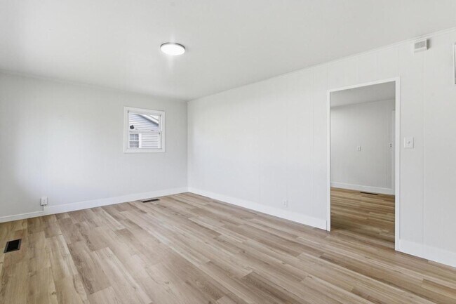 Foto del edificio - 4370 Saylor St