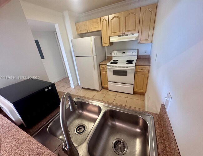 Foto del edificio - 102 SW 6th Ave