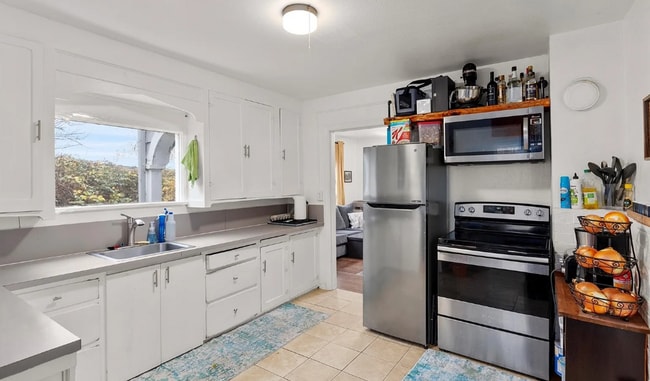 Building Photo - Charming DADU 2BD 1 BA