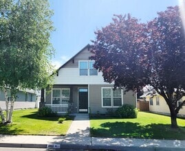 Building Photo - 4611 Arabian Ln