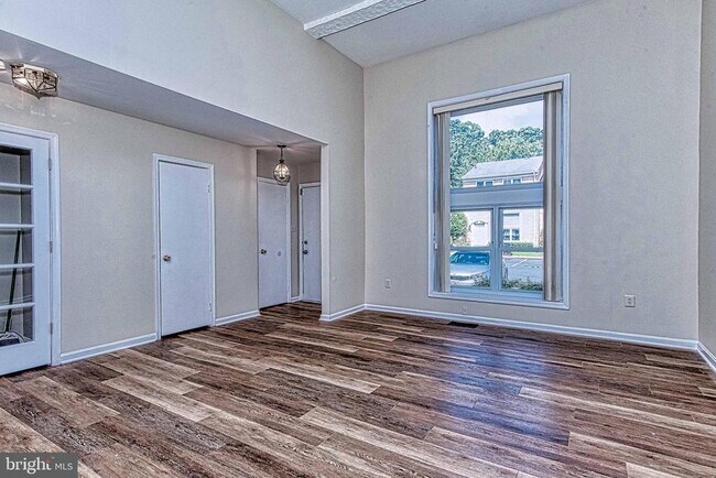 Foto del edificio - 8467 Ivy Glen Ct