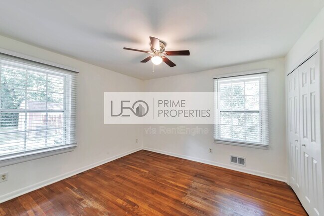 Foto del edificio - 1728 Springer St NW