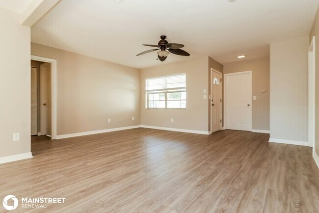 Foto del edificio - 1411 Cromwell Dr, Tarpon Springs, FL 34689