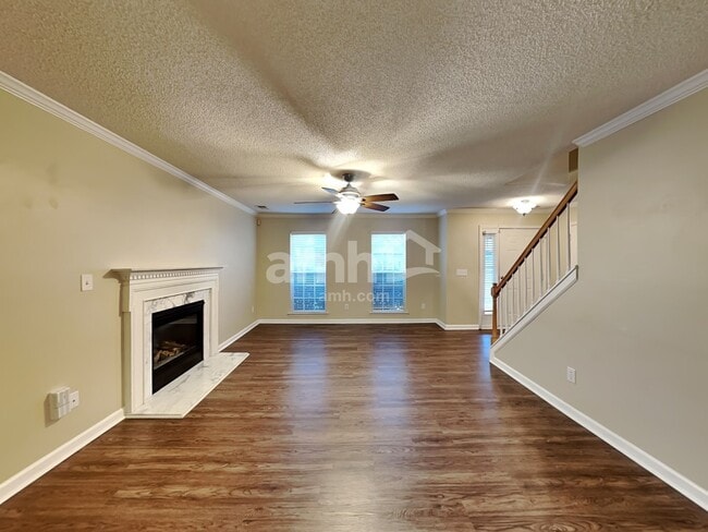 Foto del edificio - 15464 Stone Hollow Dr