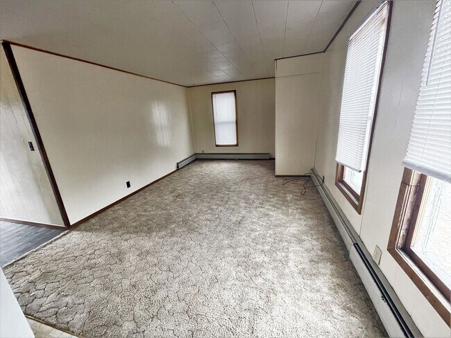 Building Photo - 701 S Duff
