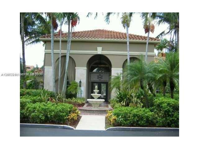 Foto del edificio - 18342 NW 68th Ave