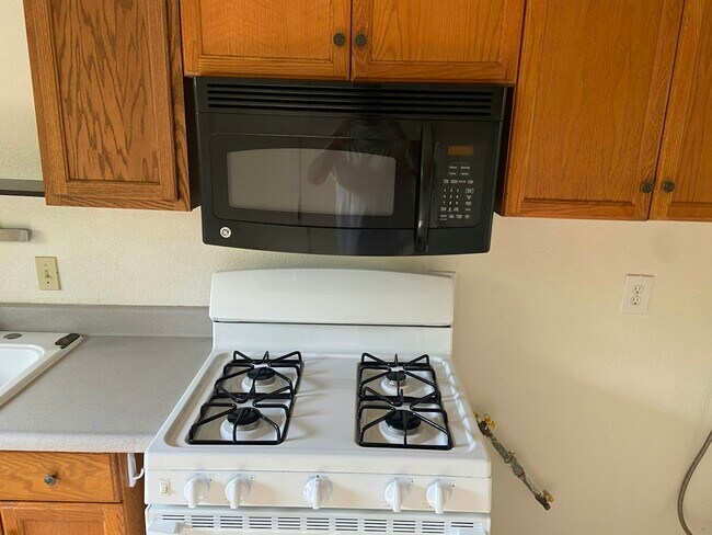 Foto del edificio - 1642 Second Street, Unit 1640