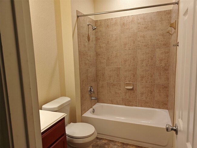 Foto del edificio - 7915 Moss Springs Ct