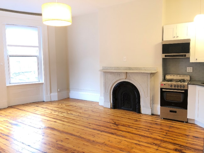 Building Photo - 614 Massachusetts Ave