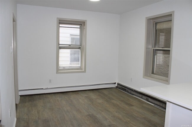 Building Photo - 95-17 Rockaway Beach Blvd