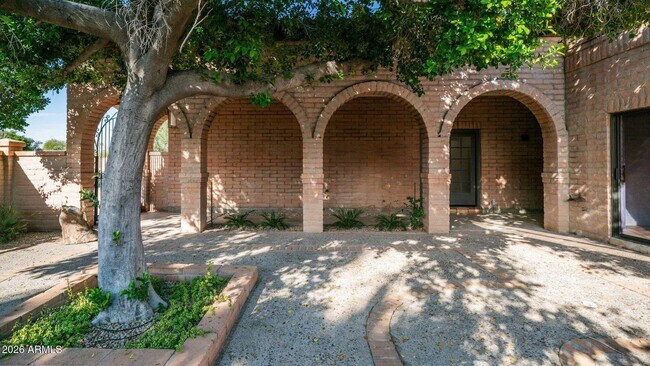 Foto del edificio - 6833 N 18th St