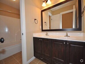 Building Photo - 5435 Everlook Cir