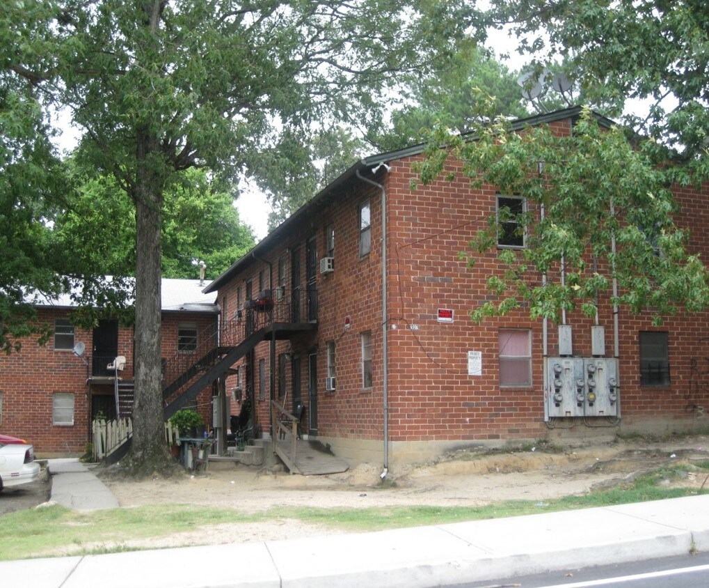 Foto del edificio - 2037 NW Joseph E Boone Blvd