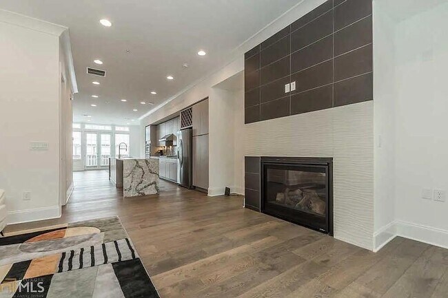 Building Photo - 6661 Cadence Blvd