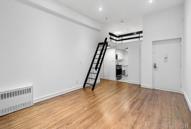 Foto del edificio - 0 bedroom in New York NY 10003