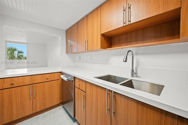 Foto del edificio - 10090 NW 80th Ct