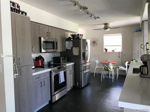 Foto principal - 801 Albatross St