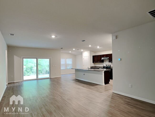 Building Photo - 1555 Tan Tara Trl