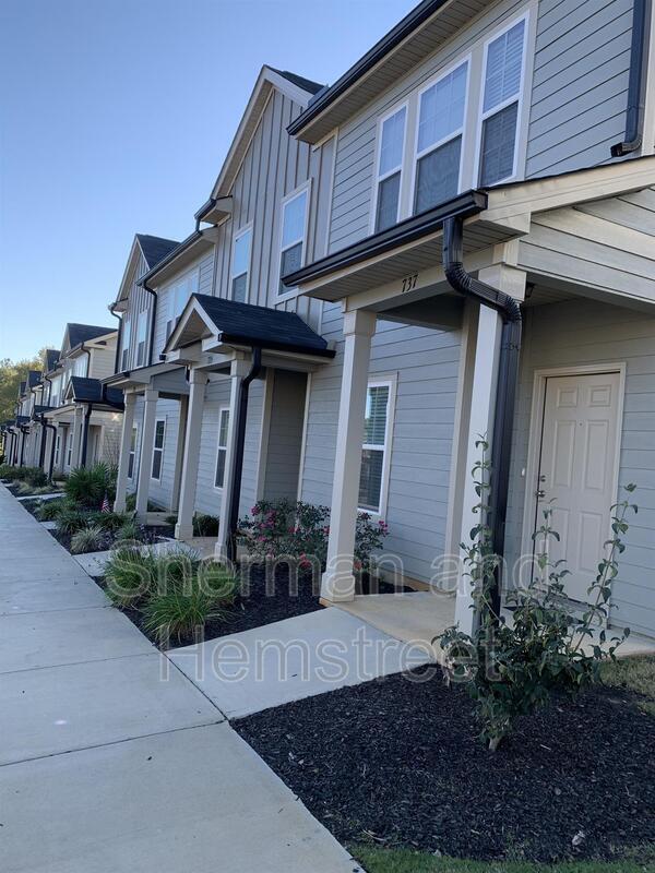 636 Dobhill Ln, Grovetown, GA 30813 Condo for Rent in Grovetown, GA