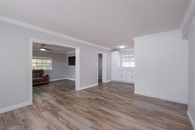 Foto del edificio - 4019 W Waterman Ave