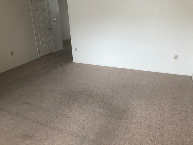 Foto del edificio - 5428 Springtide Dr