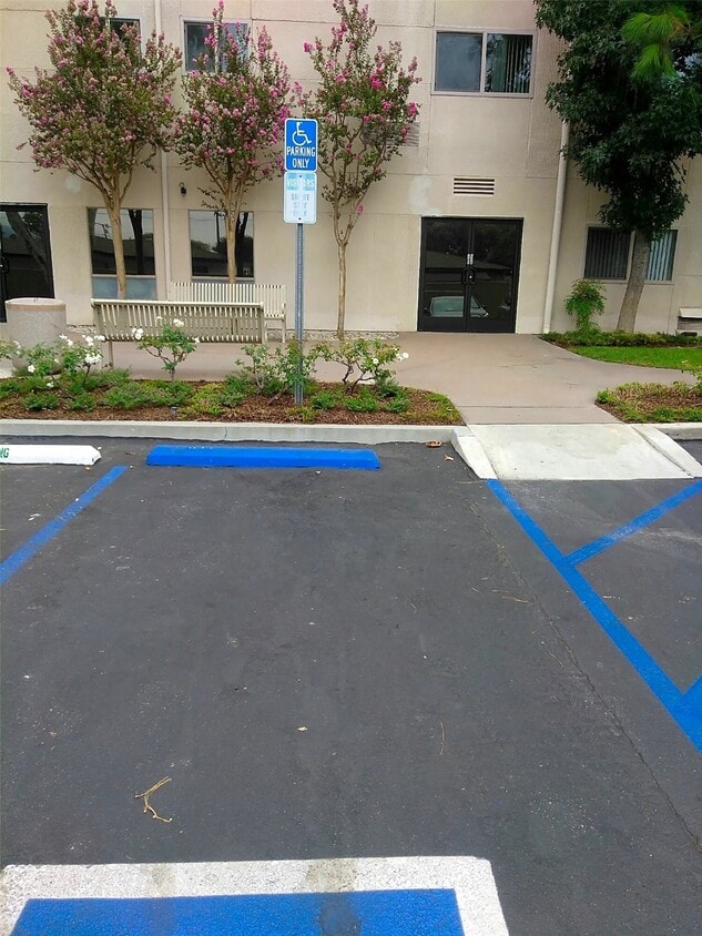 Foto del edificio - 25109 Ebony Ln