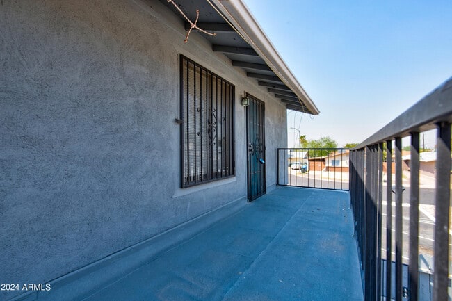 Foto del edificio - 9631 N 12th Ave
