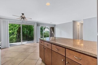 Building Photo - 3600 Linwood Ave
