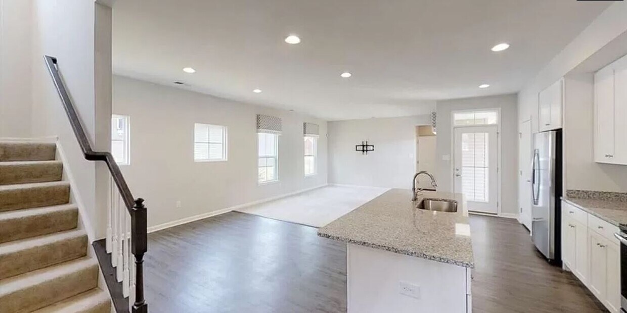 Foto principal - 6102 Pricket Rd