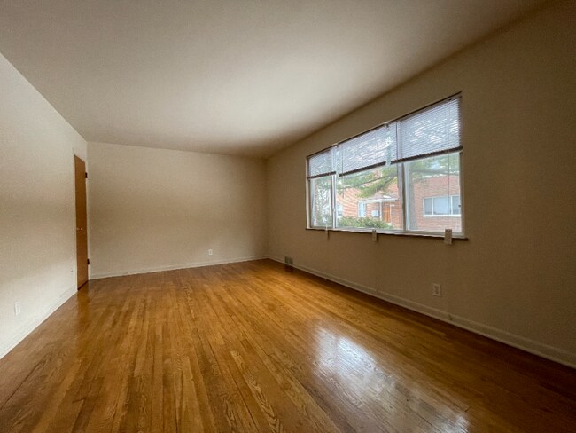 Foto del edificio - 1500 King Ave