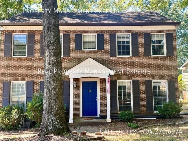 Photo - 8509 Golf Ridge Dr House