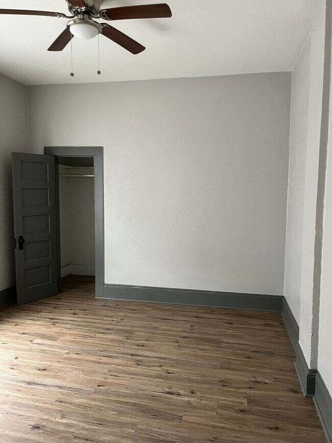 Foto del edificio - 1311 Laurel St
