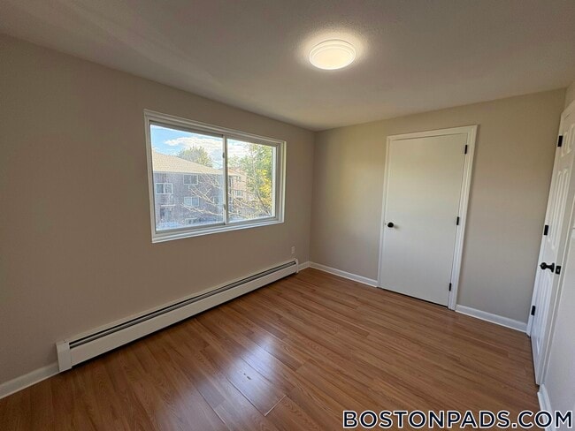 Building Photo - 140 Willard St