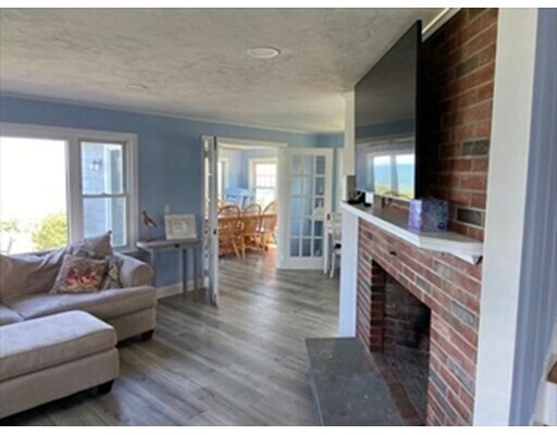 Building Photo - 32 Priscilla Beach Rd