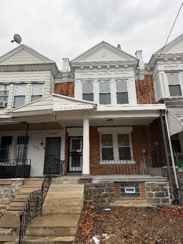 Building Photo - 1240 S Millick St