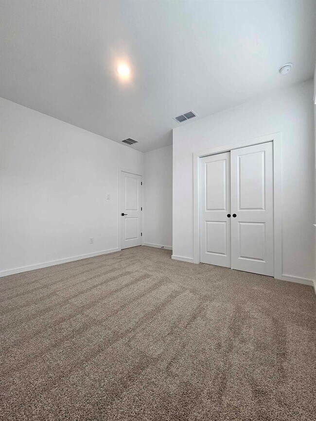 Building Photo - 8426 Tranquil Bay Ct