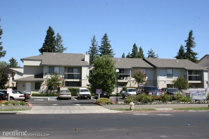 Primary Photo - 1050 Lake Blvd