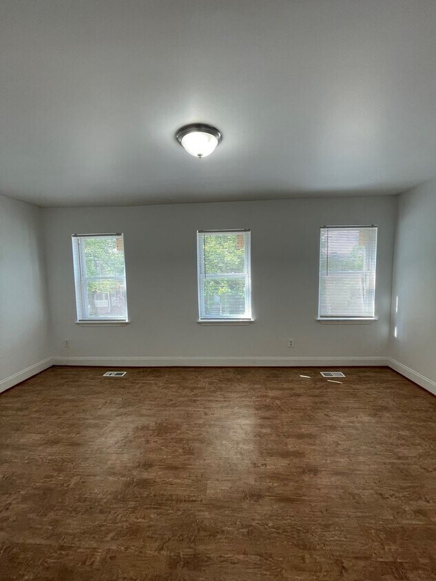 Primary Photo - Beautiful Remodel - Baltimore