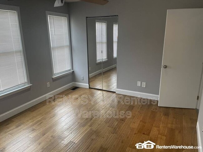 Building Photo - 34 N Spring St