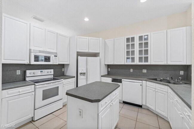 Foto del edificio - 3 br, 2 bath House - 4033 Arthurium Ave