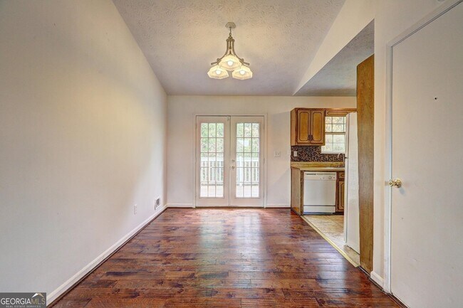Building Photo - 1277 Iron Gate Blvd