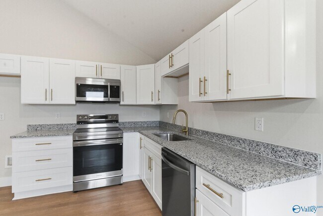 Foto del edificio - 2253 Old Union Rd