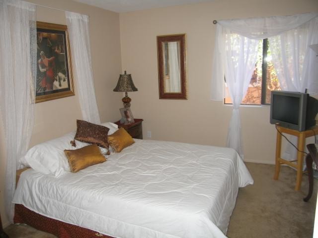 Foto del edificio - 18806 Mandan St