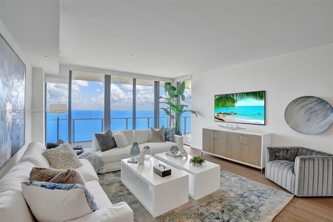 Foto del edificio - 1116 N Ocean Blvd