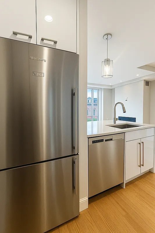 Building Photo - 242 Elizabeth St