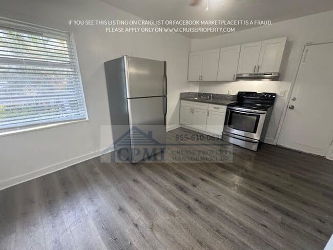 Interior Photo - Century East