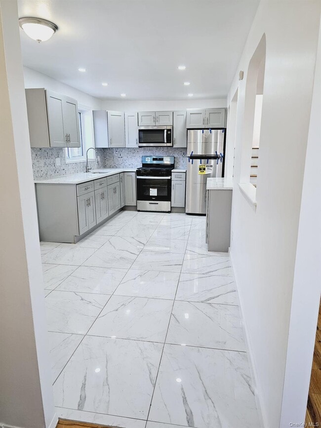 Foto del edificio - 1250 E 70th St