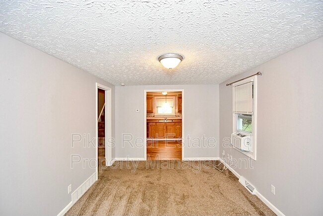 Foto del edificio - 818 Broadway St E